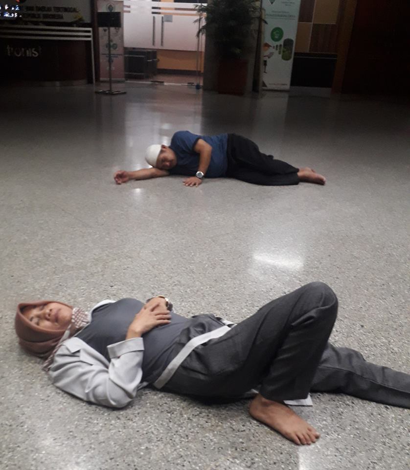 Tuntut Ganti Rugi Tanah, Dua Warga BMR ini Terbaring Lemah di Kantor Kementerian PDTT