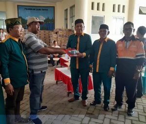 Baznas Bolsel Salurkan Bantuan Untuk Korban Banjir Bolmut