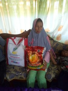 Kemensos RI Beri Bantuan Kepada 173 Orang Penyandang Cacat di Bolmong
