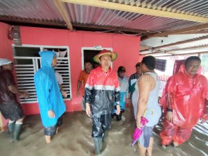 Bupati Bolsel Terus Pantau Warga Terdampak Banjir
