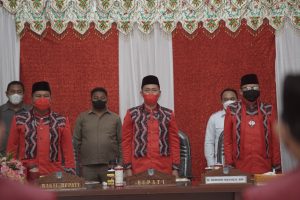 Bupati dan Wakil Bupati Mengikuti Rapat Paripurna DPRD Bolsel Dalam Rangka Peringati HUT Ke-13 Kabupaten