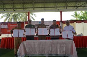 Bupati Iskandar Teken NPHD Bersama KPU,TNI dan Polri