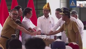 Bupati Limi Mokodompit Dampingi Presiden Jokowi Resmikan Bandara Bolaang Mongondow