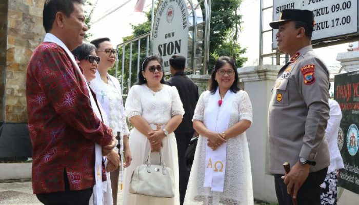 Irjen Yudhiawan Pantau Pengamanan Perayaan Paskah di Sejumlah Gereja di Manado