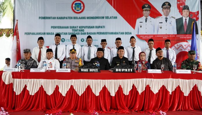 Tambah 2 Tahun, Bupati Iskandar dan Wabup Deddy Serahkan SK Perpanjangan Masa Jabatan BPD