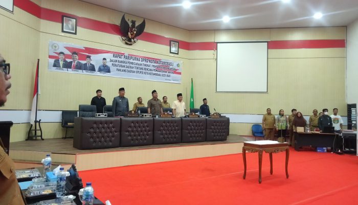 Ketua DPRD Kotamobagu Pimpin Rapat Paripurna LKPJ APBD Tahun 2023 Tingkat II