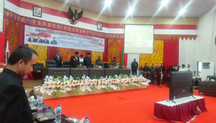 Ketua DPRD Kotamobagu Pimpin Rapat Paripurna Mendengarkan Pidato Presiden RI