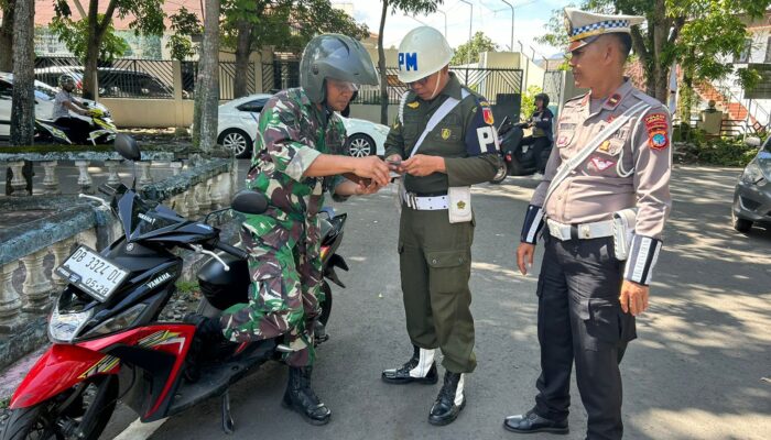 Polres Kotamobagu Bersama Sub Denpom XIII/1 Periksa Kelengkapan Kendaraan TNI-Polri