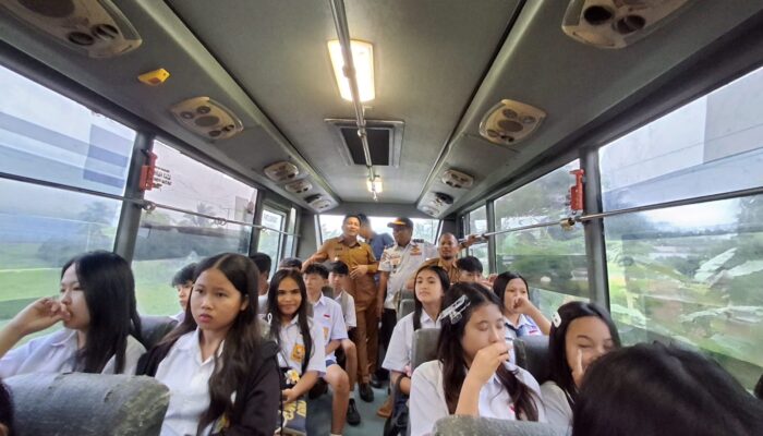 Pemkab Bolmong Luncurkan Bus Sekolah Gratis di Dumoga