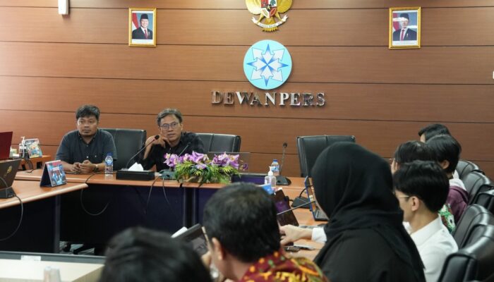 Perlindungan Bagi Pemeriksa Fakta Sangat Diperlukan