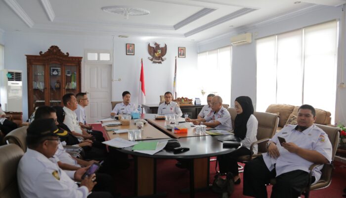 Wawali Rendy Mangkat Pimpin Rapat Evaluasi Capaian PAD