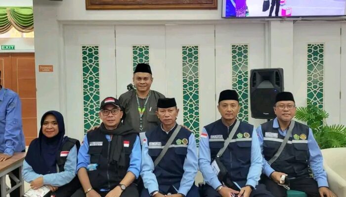 Jamaah Haji Kloter 13 Tiba di Embarkasi Haji Balikpapan