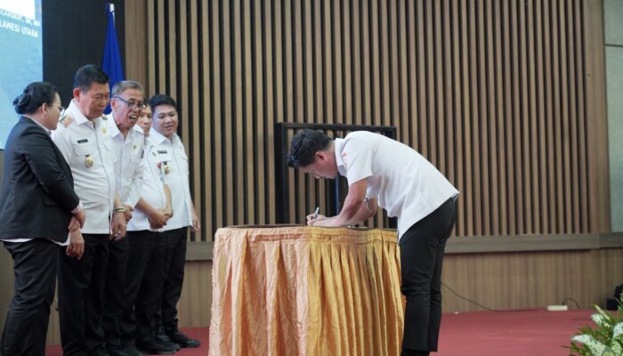 Rendy Virgiawan Mangkat Teken Komitmen Penanganan Stunting di Sulut