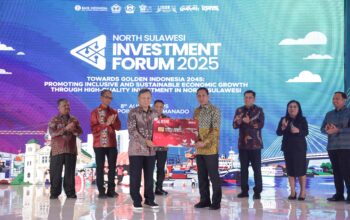Wali Kota Weny Gaib Terima Penghargaan di Forum Investasi Sulut 2025