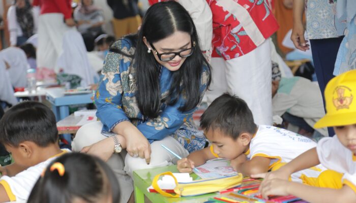 Ketua Pokja Bunda PAUD Kota Kotamobagu Buka Lomba Mewarnai dan Lari Bendera Antar PAUD se-Kotamobagu Barat