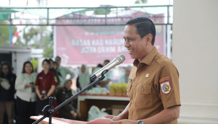 Wali Kota dr. Weny Gaib Hadiri Pasar Murah Kejaksaan Negeri Kotamobagu