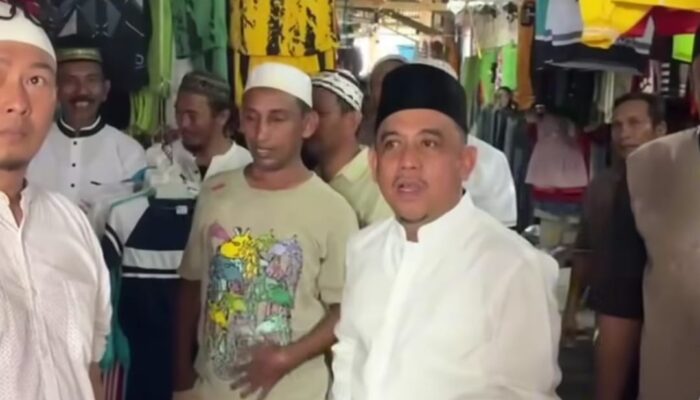 Bupati Bolmong Yusra Alhabsyi Silaturahmi di Pasar Inobonto
