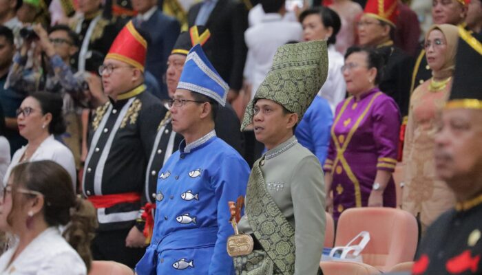 Wali Kota dan Wakil Wali Kota Kotamobagu Hadiri Upacara HUT ke-61 Provinsi Sulut