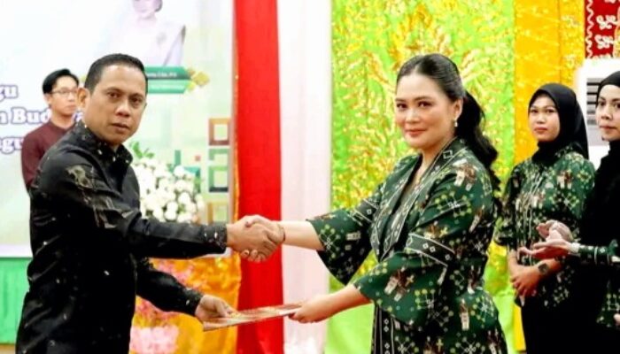 Wali Kota Kotamobagu Lantik Resty Mangkat Somba sebagai Ketua IPPKK 2025–2027