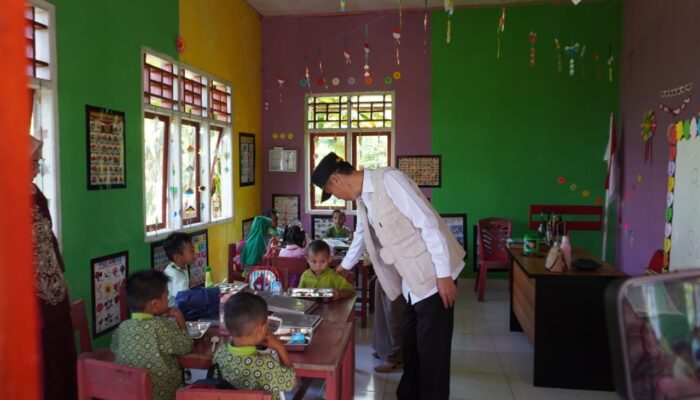 Pemkab Bolsel Tinjau Pelaksanaan Program Makanan Bergizi Gratis Di Kecamatan Posigadan