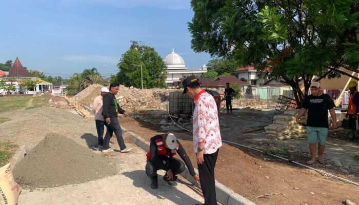 Bupati Iskandar  Tinjau Progres Pembangunan Alun-alun dan Lokasi GOR