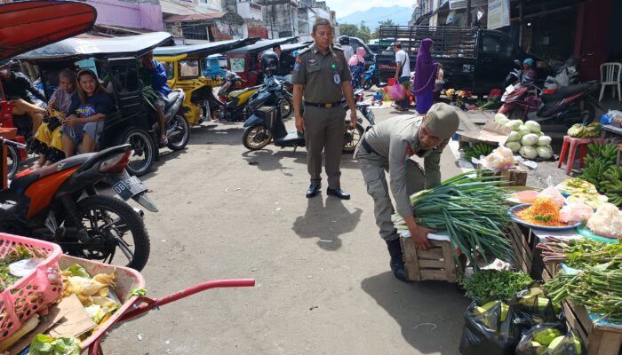 Ganggu Lalin dan Pejalan Kaki, Pedagang Barito di Jalan Kartini Kembali Ditertibkan
