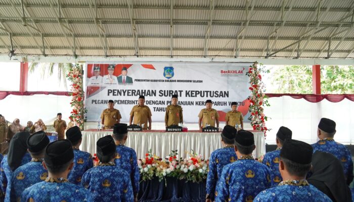 Bupati Iskandar Serahkan 485 SK PPPK Paruh Waktu