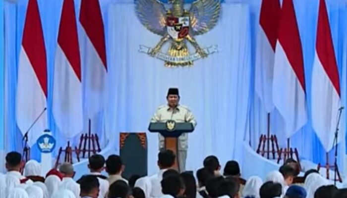 Prabowo: Tidak Boleh Ada Daerah Tertinggal dalam Akses Pendidikan Digital