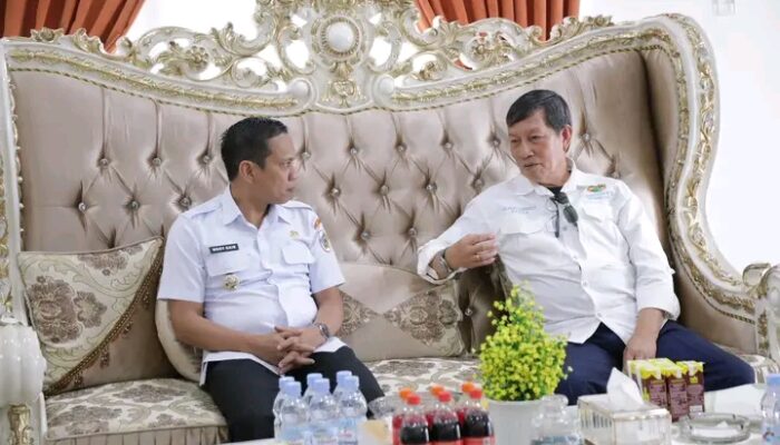 Vicky Lumentut Paparkan Revisi UU Koperasi dan Program WPR di Musda Dekopin Kotamobagu