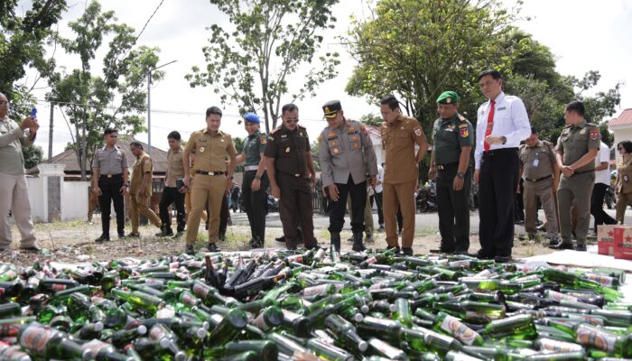 Barang Bukti Miras Dimusnahkan, Wali Kota Kotamobagu Tegaskan Penegakan Perda