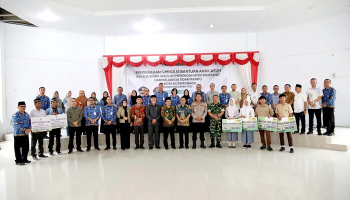 Wali Kota dr. Weny Gaib Salurkan Bantuan Anak Asuh Tahun 2025