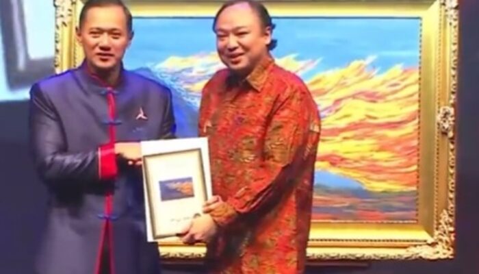 Siapa Sih Pembeli Lukisan SBY Seharga Rp6,5 Miliar? Ini Profil Lengkap Low Tuck Kwong