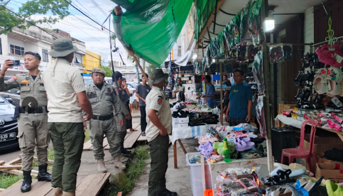 Pedagang Pasar Senggol Kotamobagu Minta Satpol PP Tertibkan Lapak Bayangan