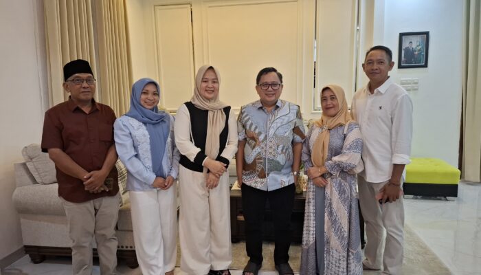 Wakil Ketua DPRD Kotamobagu Jusran Deby Mokolanot Gelar Open House, Pererat Silaturahmi dengan Masyarakat