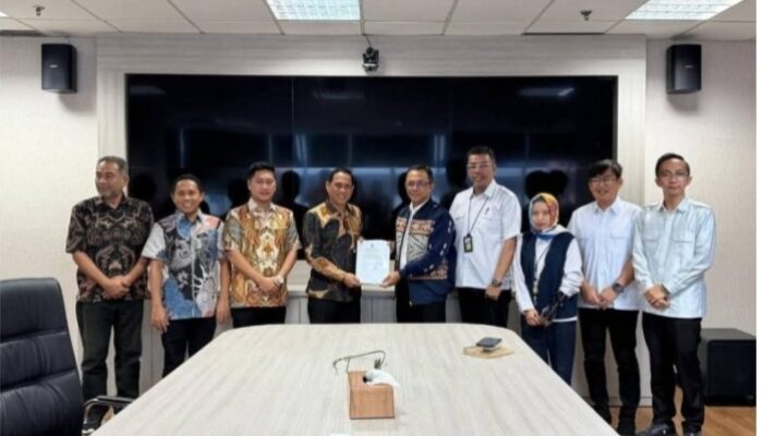 Bahas Pembangunan Gelora Ambang, Ketua Komisi II DPRD Kotamobagu Dampingi Wali Kota dan Wawali di Kementerian PU